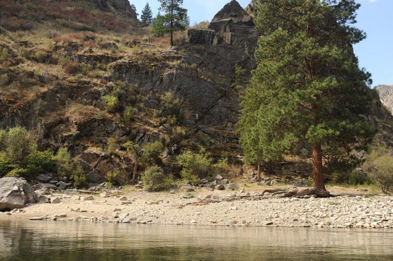 Cliffside Camp (RR)