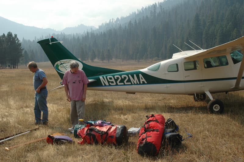 Unloading Gear form the Plane