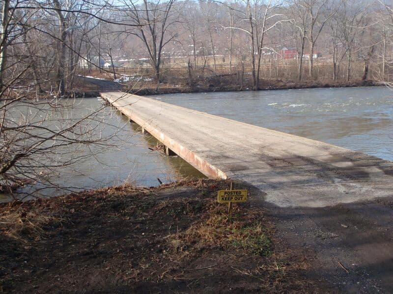 Hazard - Low Bridge