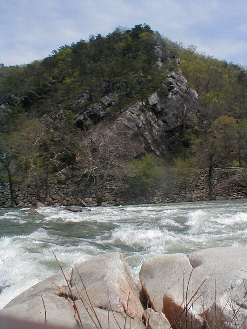 Big Cove Ledges