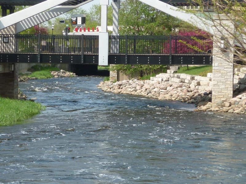 Love Bridge