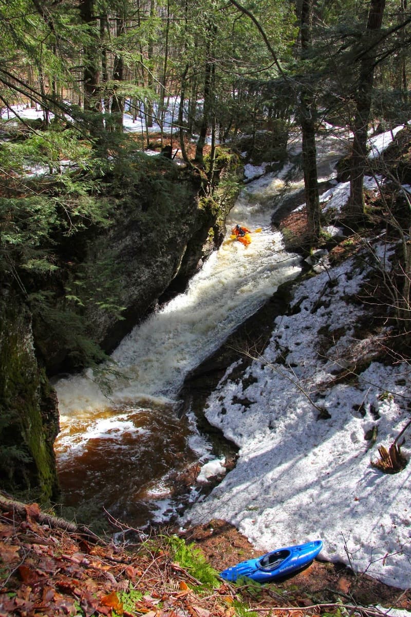 Manakiki Falls