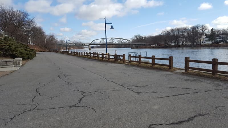Take Out: Public Mooring Area