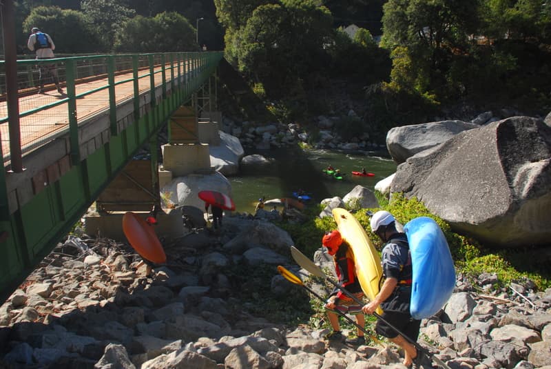 Rock Crest Bridge - Lobin Put-in