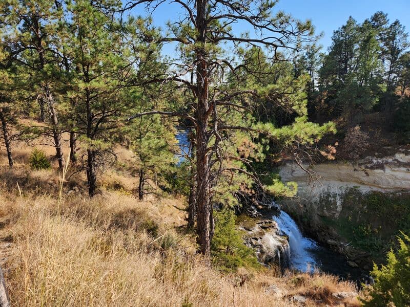 Falls from overlook at low water