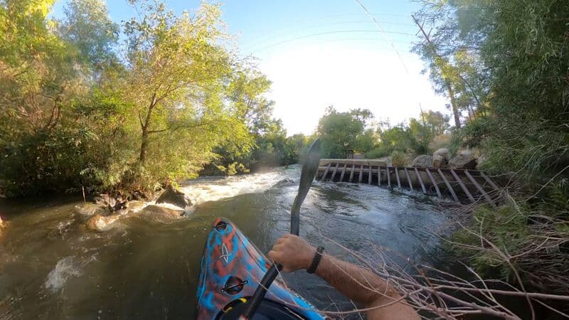diversion with right eddy