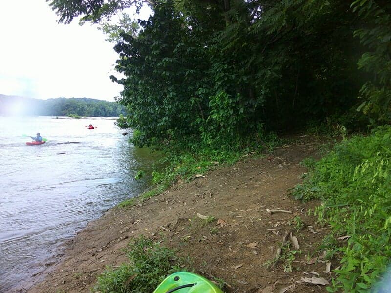 Take-out for C&O Canal paddle back up to Violette's Lock.