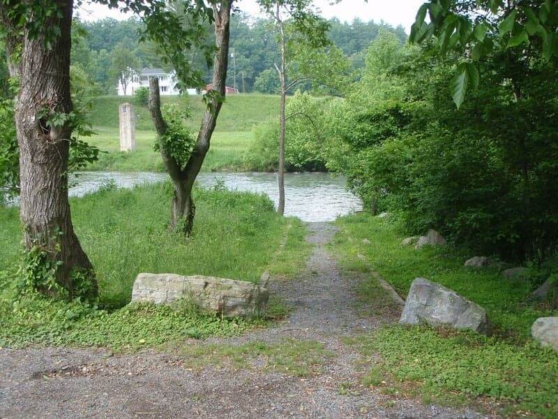 Evans Tract access (Rt. 633, McKinney Hollow Rd.)