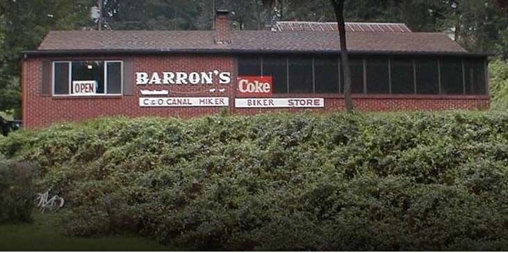 Barrons Country Store at Snyder's Landing
