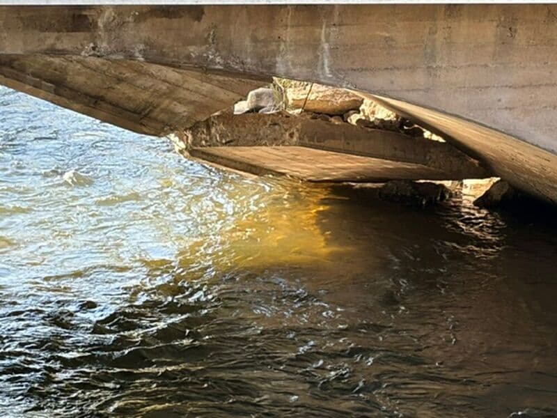 BRIDGE HAZARD