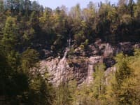 (MN) Fall into the gorge below bridal veil