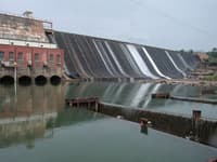Lloyd Shoals dam at low water
