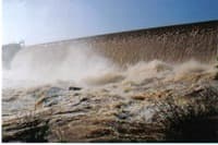 Lloyd Shoals Dam at extremely high water