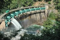 N Mok Dam Spilling