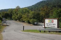 Entrance to Barnard Park River Access