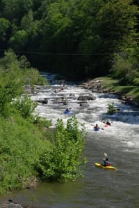 Tapoco Lodge Rapid busy