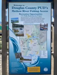 Signage at the Douglas County PUD river access near Pateros