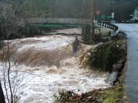 Last waterfall on Madams at flood stage.