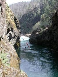 Narrow Canyon bl. Green Wall