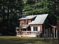 Cabin available for rent at Major Moores